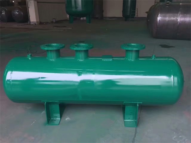 1679991473376569.jpeg 兴平兴平兴平蒸汽分气缸1.jpeg